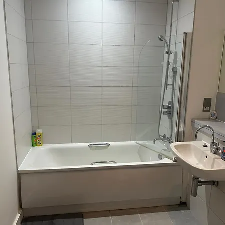 Two Bedroom Apartment In The Heart Of The City Manchester Exterior foto
